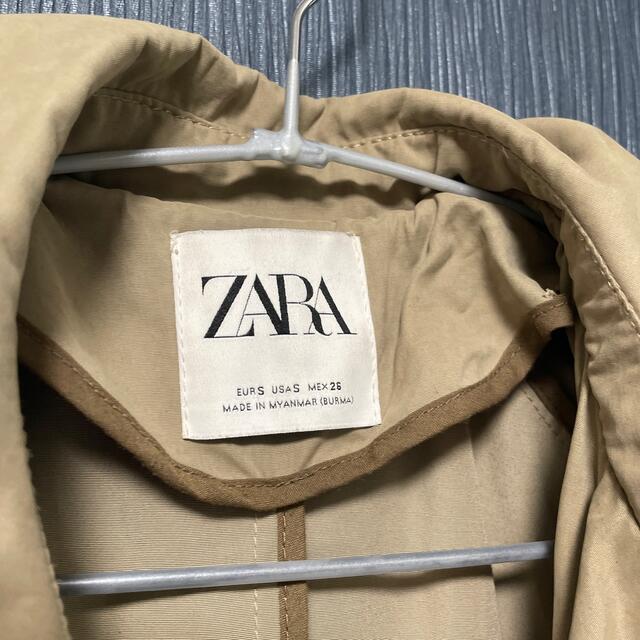 ZARA(ザラ)のzaraトレンチコート レディースのジャケット/アウター(トレンチコート)の商品写真
