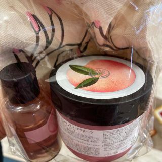 ザボディショップ(THE BODY SHOP)のボディショップ　ボディヨーグルト　シャワージェル(バスグッズ)