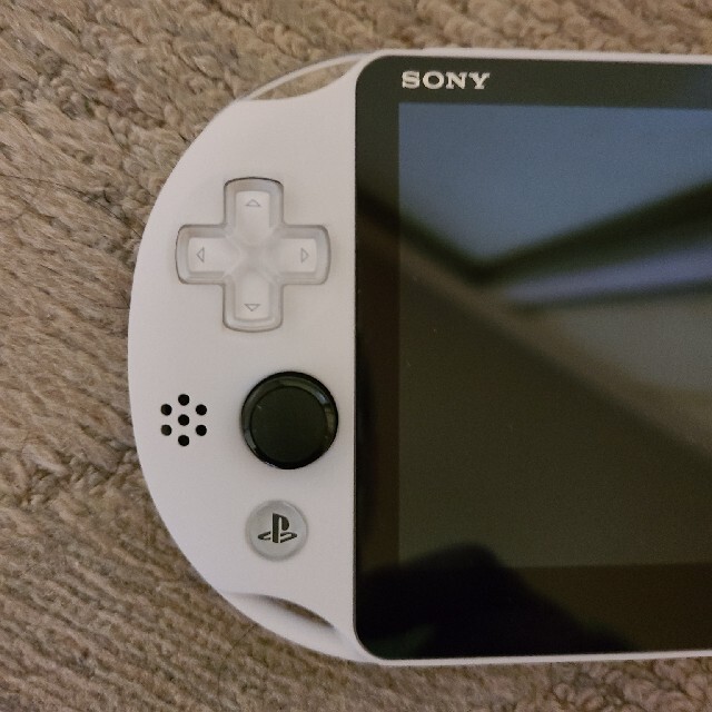 PSVITA PCH-2000 グレシャーホワイト 2