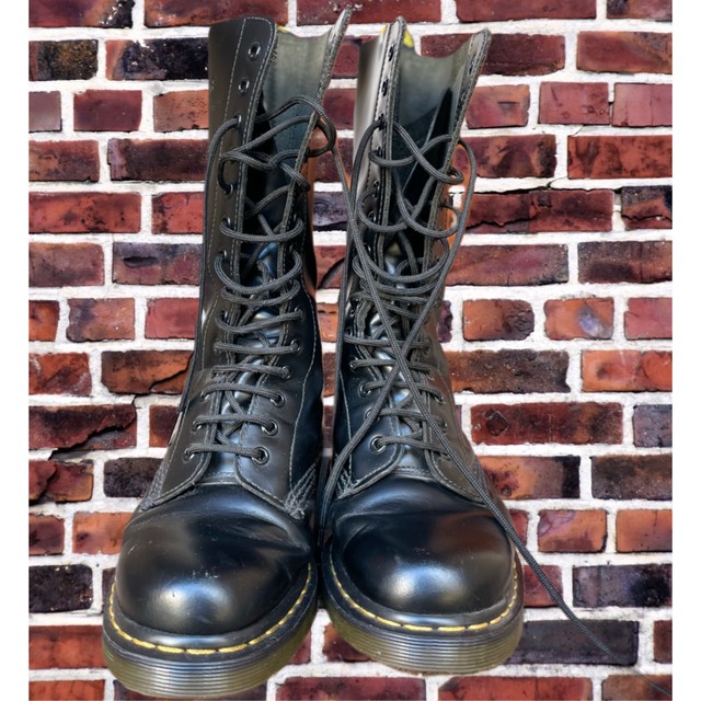 Dr.Martens(ドクターマーチン)の【正規品・中古Dr.Martens】●14ホールブーツ●【25～25.5cm】 レディースの靴/シューズ(ブーツ)の商品写真