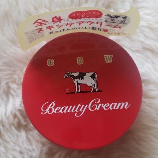 ギュウニュウセッケン(牛乳石鹸)のCOW 赤箱ビューティクリーム　80g(ボディクリーム)