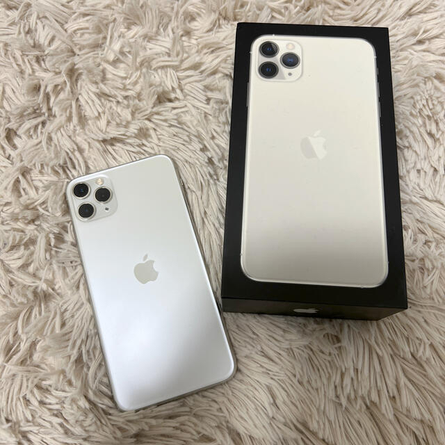 【美品】iPhone11promax 256GB シルバーSIMフリー 残積なし