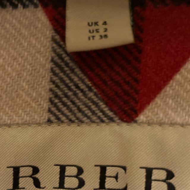 BURBERRY(バーバリー)のすずらん様　バーバリー　ハートダッフル レディースのジャケット/アウター(ダッフルコート)の商品写真