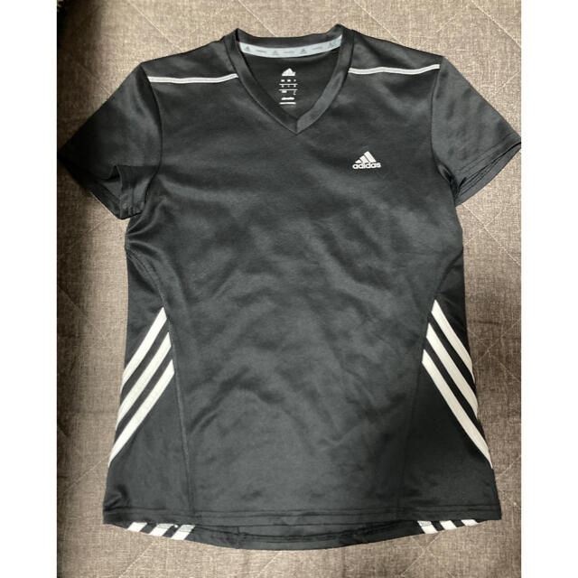 adidas(アディダス)のadidas スポーツTシャツLサイズ　スリムフィット　ブラック スポーツ/アウトドアのランニング(ウェア)の商品写真