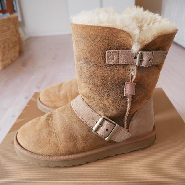 UGG(アグ)のUGG アグ ムートンブーツ レディースの靴/シューズ(ブーツ)の商品写真