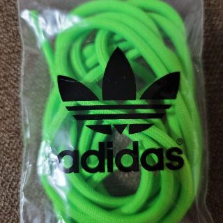 アディダス(adidas)のadidas 黄緑 靴紐(スニーカー)