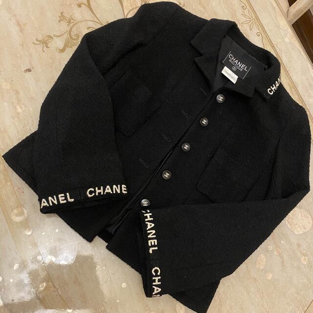 CHANEL(シャネル)の正規レア物シャネルロゴジャケット🌸36🌸本日限り値下げ レディースのジャケット/アウター(テーラードジャケット)の商品写真