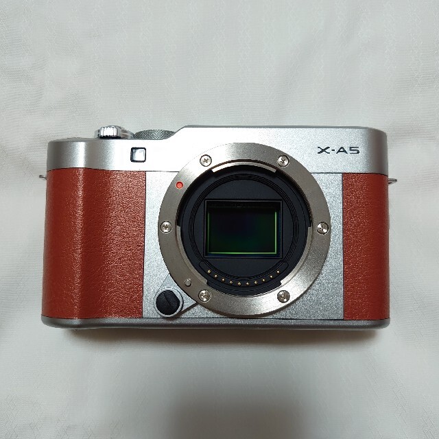 FUJIFILM X−A5 BROWN ボディ