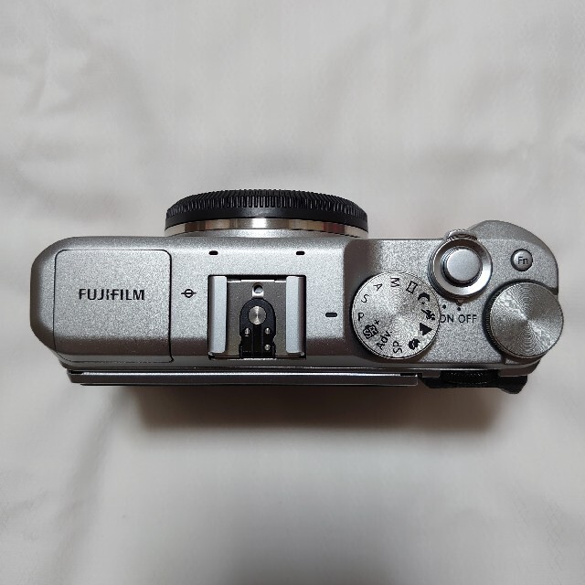 FUJIFILM X−A5 BROWN ボディ