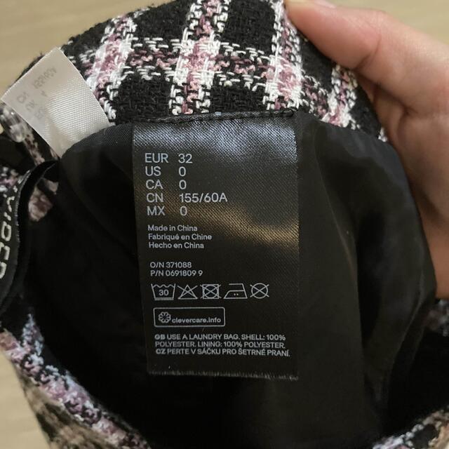 H&M(エイチアンドエム)の黒×ピンク ツイードミニタイトスカート レディースのスカート(ミニスカート)の商品写真