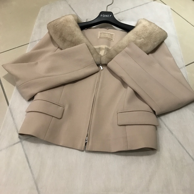枚数限定 FOXEY BOUTIQUE ショート丈 ジャケット