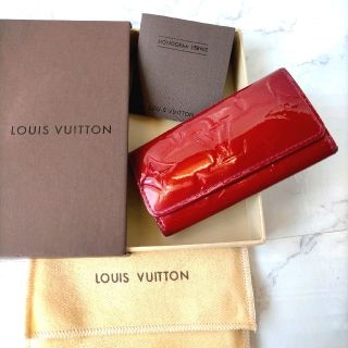 ルイヴィトン(LOUIS VUITTON)の★良品★ルイヴィトン ヴェルニ ミュルティクレ4 キーケース【付属品付】(キーケース)