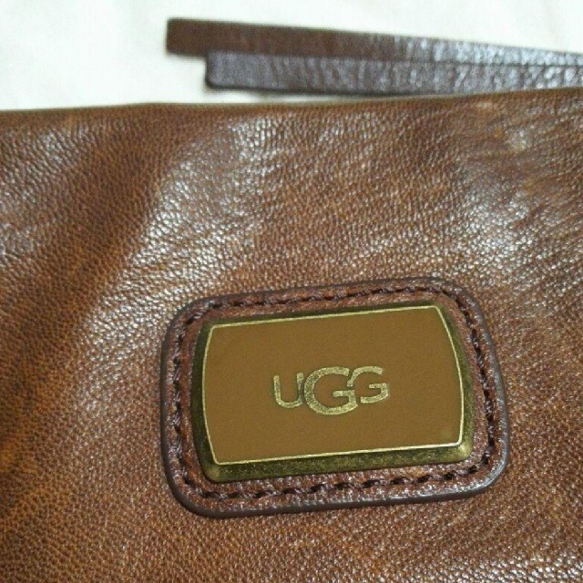 UGG(アグ)のUGG 2way ファー ショルダー バッグ クラッチ 保存袋あり レディースのバッグ(ショルダーバッグ)の商品写真