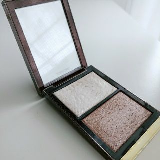 トムフォード(TOM FORD)の最終値下げ☆トムフォード　スキンイルミネイティングパウダーデュオ(フェイスパウダー)