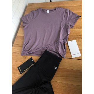 ルルレモン(lululemon)のlululemon ルルレモン Do The Twist Crop Tシャツ(ヨガ)