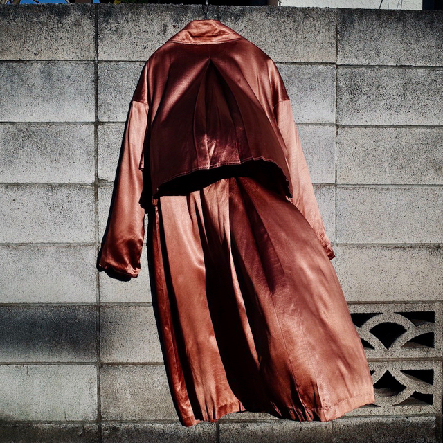 Grimoire(グリモワール)の60-70s Vintage Oversized Satin long coat レディースのジャケット/アウター(ロングコート)の商品写真