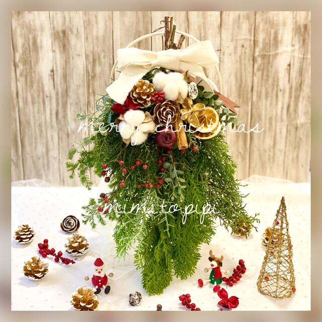 ꫛꫀꪝ✧‧˚生花をたっぷり使ったクリスマススワッグ ハンドメイドのフラワー/ガーデン(リース)の商品写真