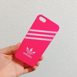 アディダス Iphone 5s Iphoneケース ピンク 桃色系 の通販 1点 Adidasのスマホ 家電 カメラを買うならラクマ