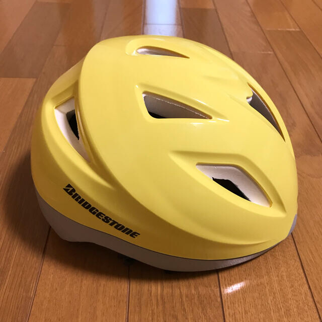 BRIDGESTONE(ブリヂストン)のブリヂストン　BRIDGESTONE  ヘルメット　キッズ 自動車/バイクのバイク(ヘルメット/シールド)の商品写真