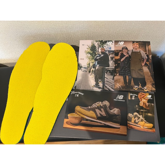 New Balance(ニューバランス)のTHE APARTMENT NEWBALANCE ML574AP2 国内正規品 メンズの靴/シューズ(スニーカー)の商品写真