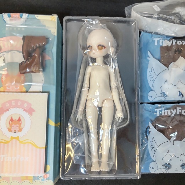 Tinyfox KURUMI ホワイト肌 球体関節人形 ドルフィー ブランド品専門の