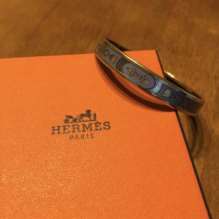 エルメス(Hermes)のHERMES バングル　正規品(ブレスレット/バングル)