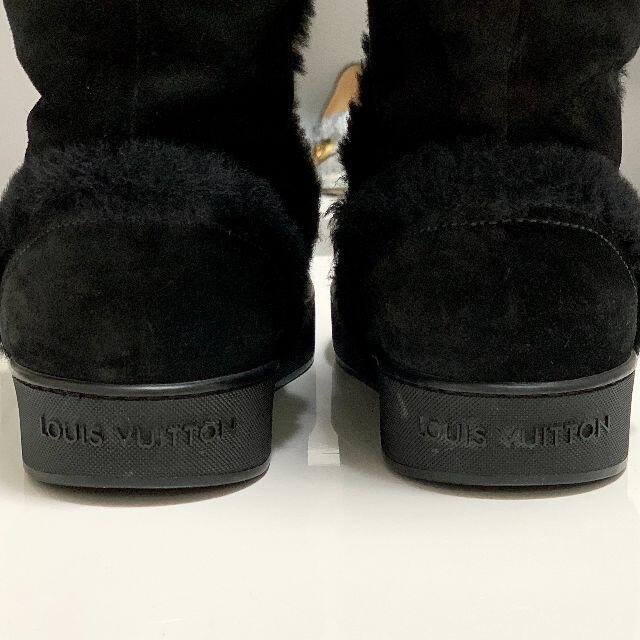 LOUIS VUITTON(ルイヴィトン)の3187 ヴィトン スエード ムートン ロングブーツ 黒 レディースの靴/シューズ(ブーツ)の商品写真