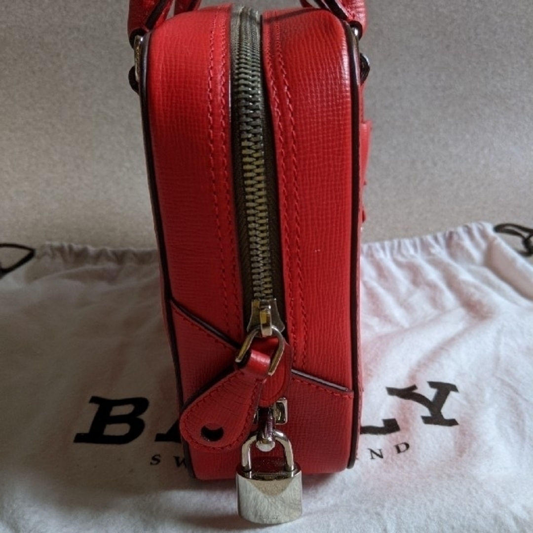 Bally(バリー)のBALLY 2WAY レッド ハンドバック ショルダーバッグ レディースのバッグ(ショルダーバッグ)の商品写真