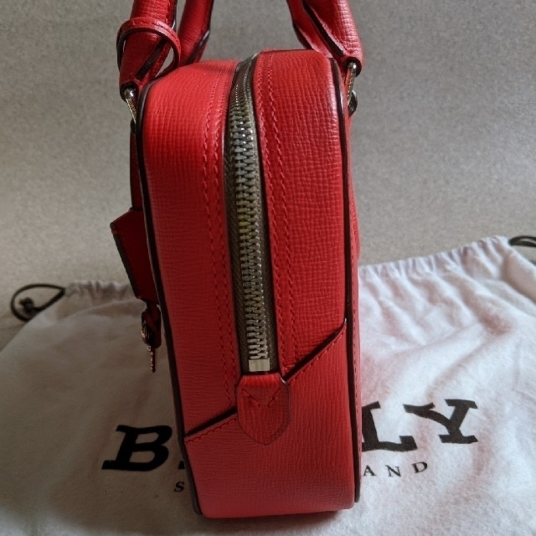 Bally(バリー)のBALLY 2WAY レッド ハンドバック ショルダーバッグ レディースのバッグ(ショルダーバッグ)の商品写真