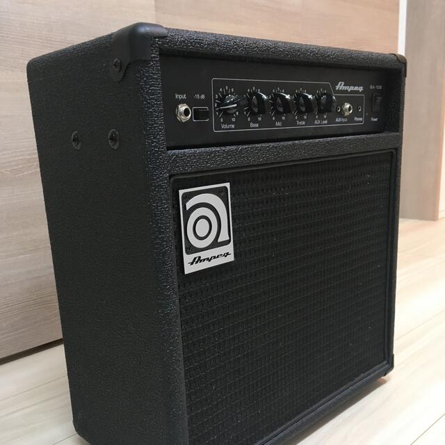 Ampeg BA108 v2 ベースアンプ