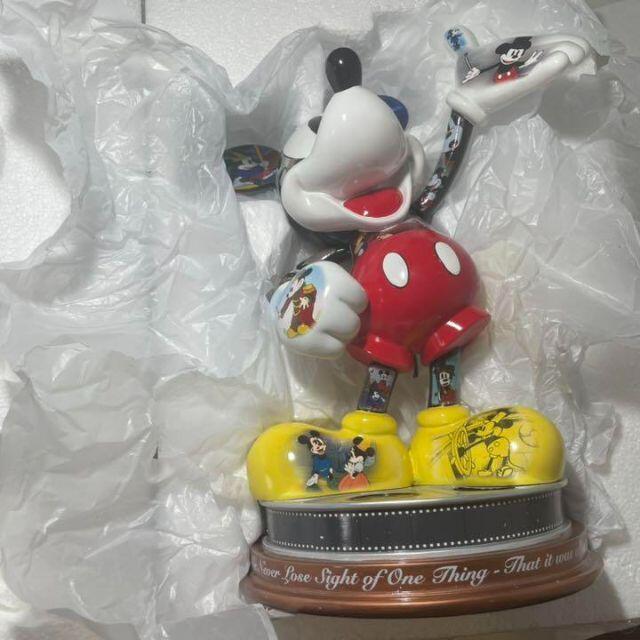 Disney 新品 レア 海外限定 ディズニー ミッキー マジカルモーメント フィギュアの通販 By Blue ディズニーならラクマ