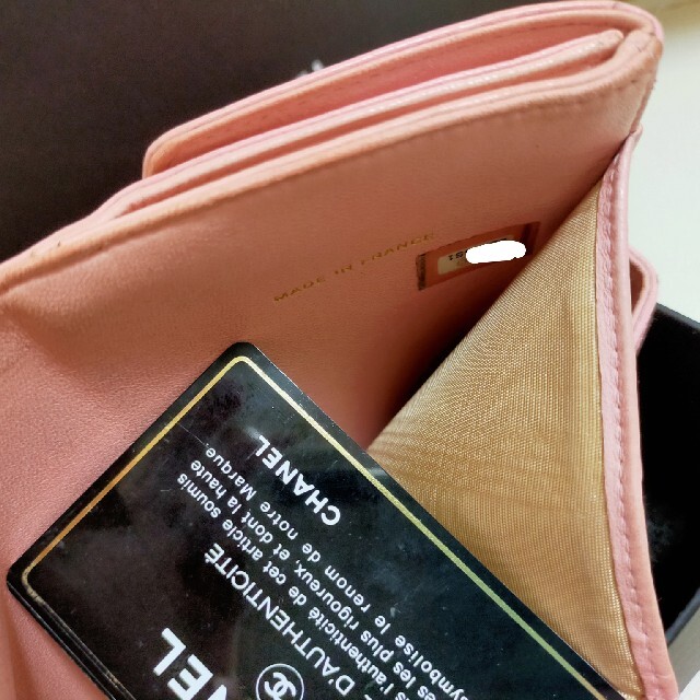 CHANEL(シャネル)のシャネル/ 二つ折り財布/ ピンク レディースのファッション小物(財布)の商品写真