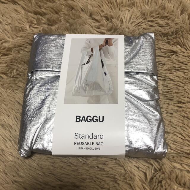 UNITED ARROWS(ユナイテッドアローズ)の【新品】BAGGU STANDARD メタリック シルバー レディースのバッグ(エコバッグ)の商品写真