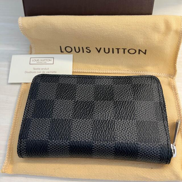 LOUIS VUITTON(ルイヴィトン)のルイヴィトン　ダミエグラフィット　ジッピーコインパース メンズのファッション小物(コインケース/小銭入れ)の商品写真