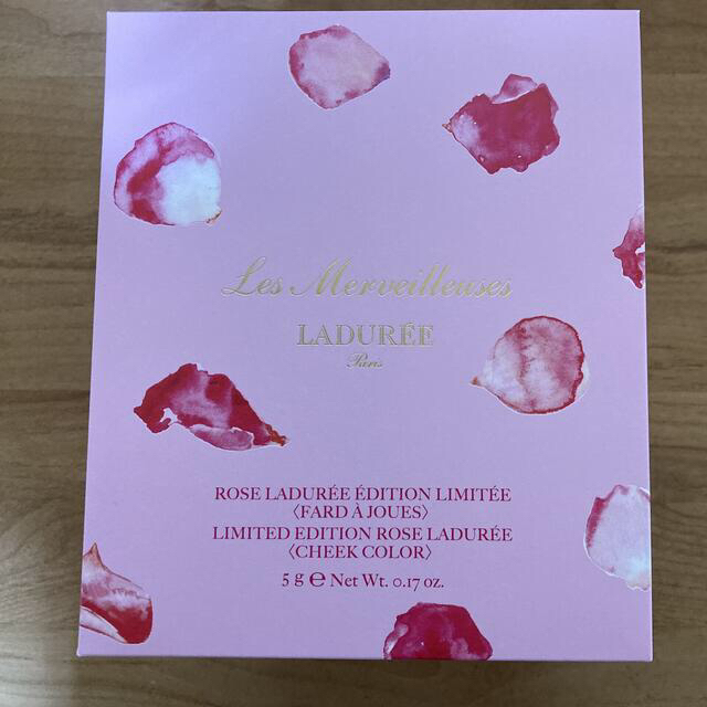 LADUREE(ラデュレ)のラデュレ リミテッド　エディション　ローズ　ラデュレ 新品 巾着袋付き コスメ/美容のベースメイク/化粧品(チーク)の商品写真