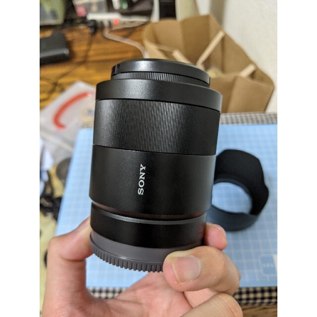 SONY(ソニー)のsony zeiss FE 55mm F1.8 SEL55F18Z  スマホ/家電/カメラのカメラ(レンズ(単焦点))の商品写真