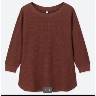 ユニクロ(UNIQLO)のUNIQLO ユニクロ ワッフルクルーネックT 七分袖　ブラウン　秋　冬(Tシャツ(長袖/七分))