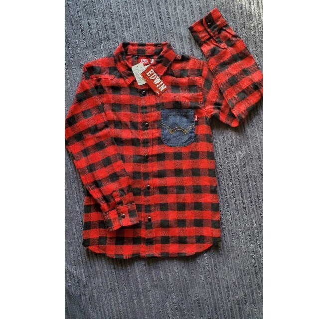 EDWIN(エドウィン)の新品☆140㎝シャツ（EDWIN） キッズ/ベビー/マタニティのキッズ服男の子用(90cm~)(Tシャツ/カットソー)の商品写真