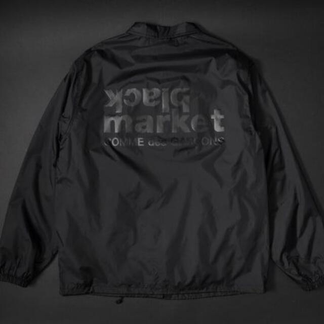 COMME des GARCONS(コムデギャルソン)のXL　ブラックマーケット 原宿 八角館 ロゴ コーチジャケット メンズのジャケット/アウター(ナイロンジャケット)の商品写真