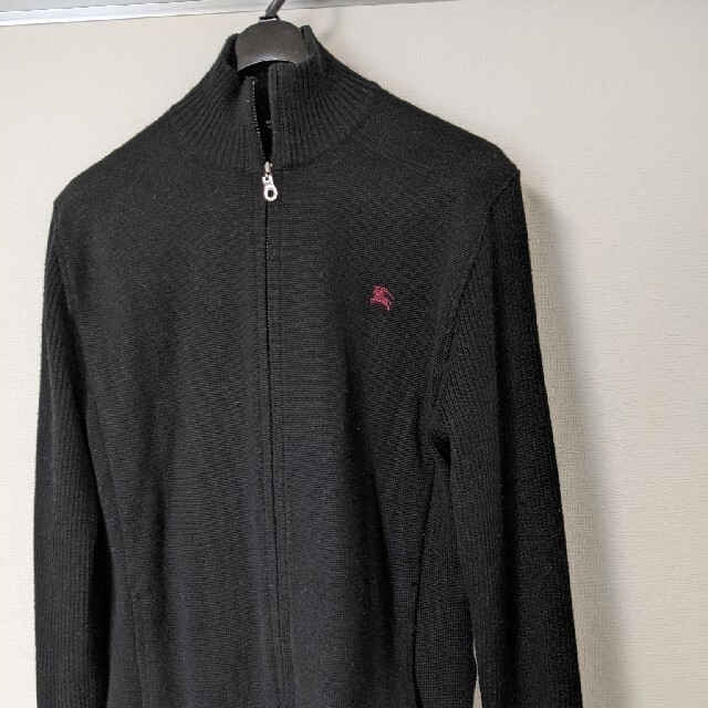 BURBERRY BLACK LABEL(バーバリーブラックレーベル)のバーバリージップセーター。黒。 メンズのトップス(ニット/セーター)の商品写真