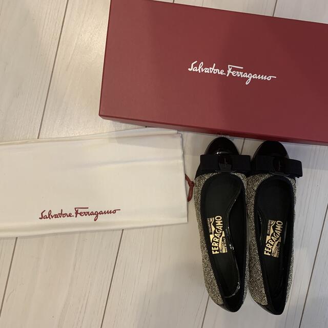 Salvatore Ferragamo(サルヴァトーレフェラガモ)のem様　専用 レディースの靴/シューズ(ハイヒール/パンプス)の商品写真