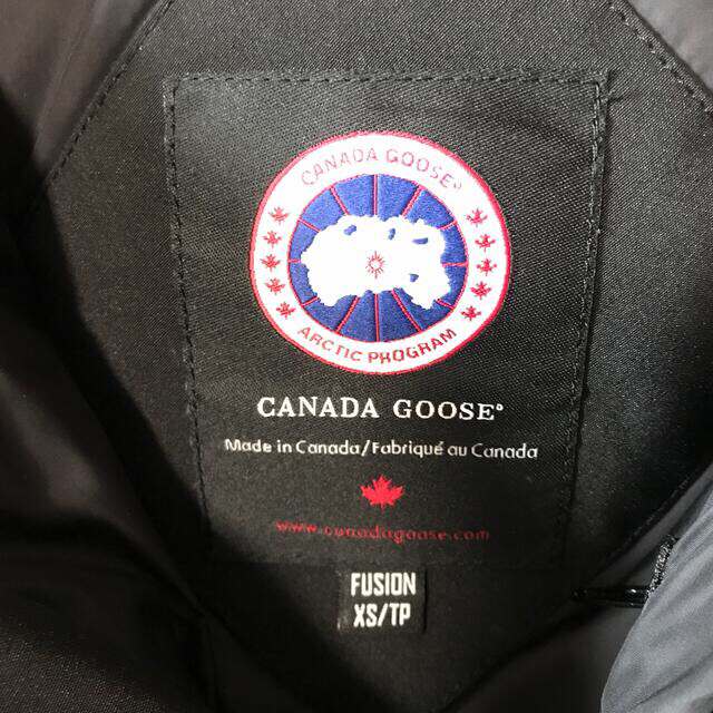 CANADA XS ブラックの通販 by こう's shop｜カナダグースならラクマ GOOSE - カナダグース マクミラン 低価
