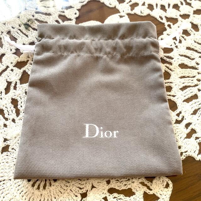 Dior(ディオール)のディオール　巾着袋　ノベルティポーチ　グレー レディースのファッション小物(ポーチ)の商品写真