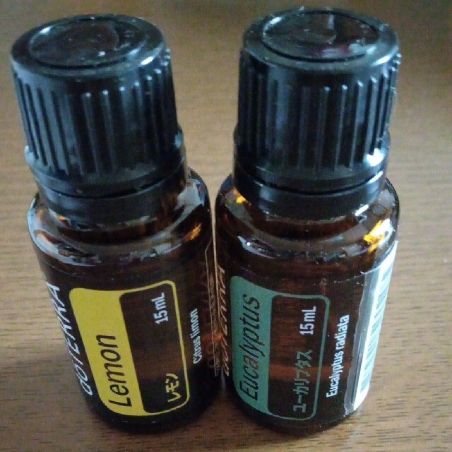 値下げ！doTERRA　エッシェンシャルオイル コスメ/美容のリラクゼーション(エッセンシャルオイル（精油）)の商品写真