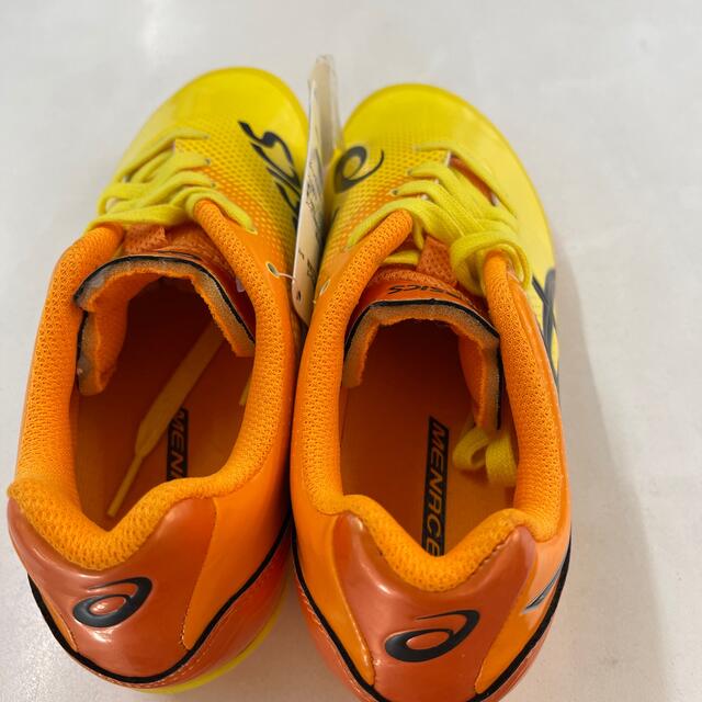 asics(アシックス)のサッカースパイク チケットのスポーツ(サッカー)の商品写真