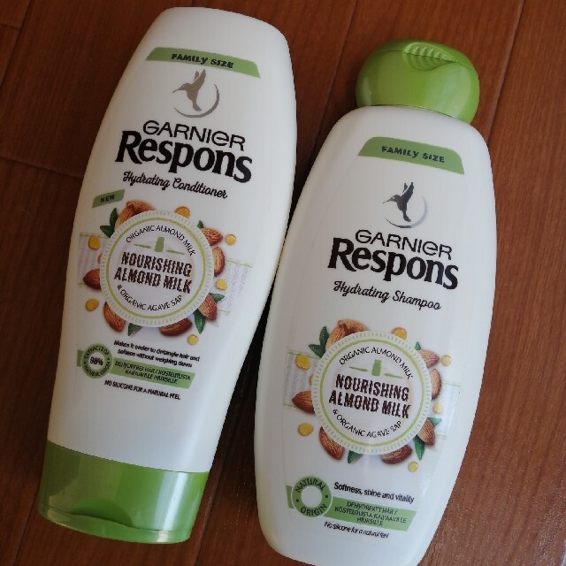 GARNIER アーモンドミルク　シャンプー　コンディショナーセット コスメ/美容のヘアケア/スタイリング(シャンプー/コンディショナーセット)の商品写真