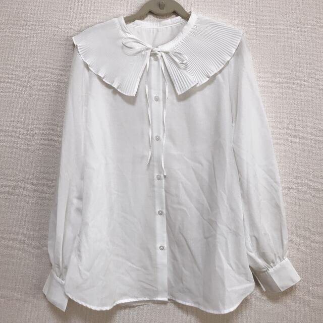 GU(ジーユー)のGU 襟付きブラウス　ホワイト レディースのトップス(シャツ/ブラウス(長袖/七分))の商品写真