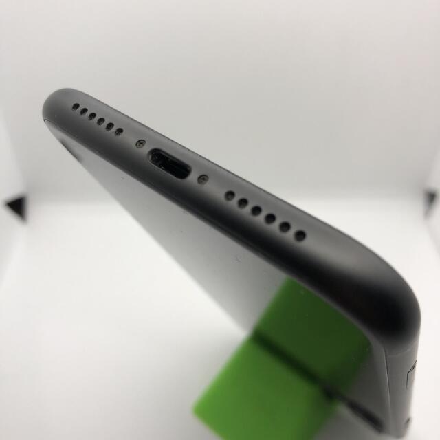 Apple(アップル)のジャンク au iPhone11 64GB ブラック 本体のみ TS510 スマホ/家電/カメラのスマートフォン/携帯電話(スマートフォン本体)の商品写真