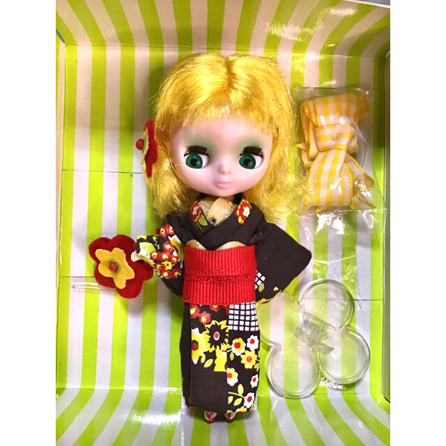 Takara Tomy(タカラトミー)のプチブライス『スプリングショコラ』 ハンドメイドのぬいぐるみ/人形(人形)の商品写真