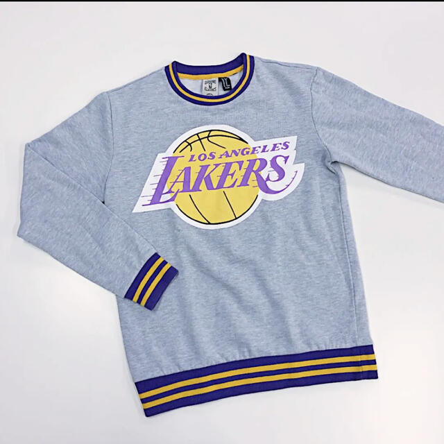 レイカーズ　LAKERS 裏起毛トレーナー